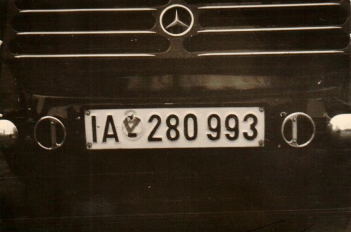 IA Kennzeichen Berlin an einem Mercedes nach 1939